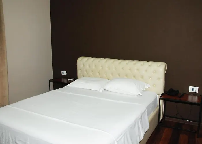 One Ξενοδοχείο 2*